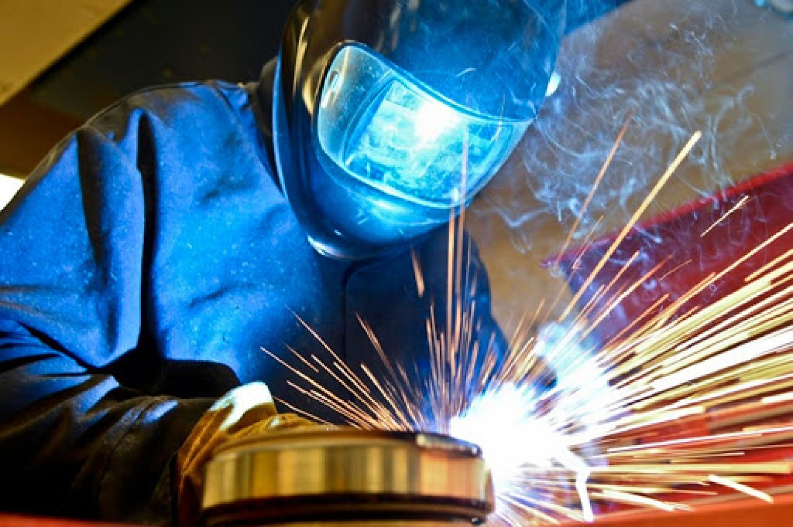 Електрогазозварник; Електрозварник на автоматичних та напівавтоматичних машинах