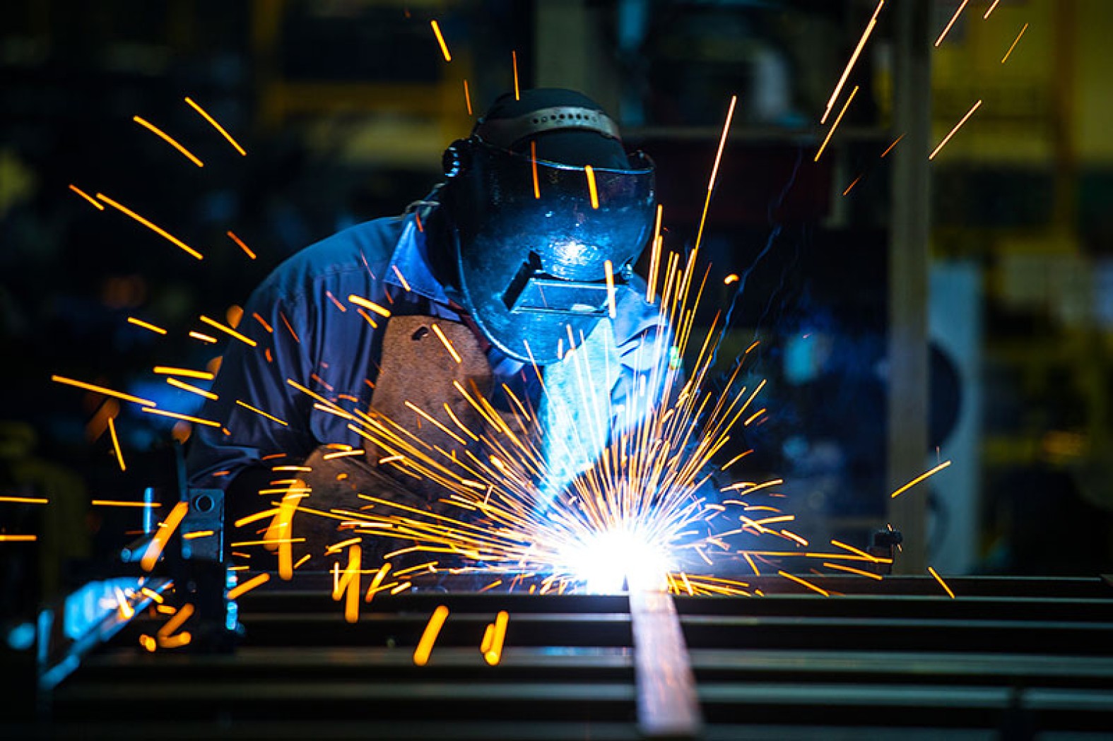 Електрогазозварювальник