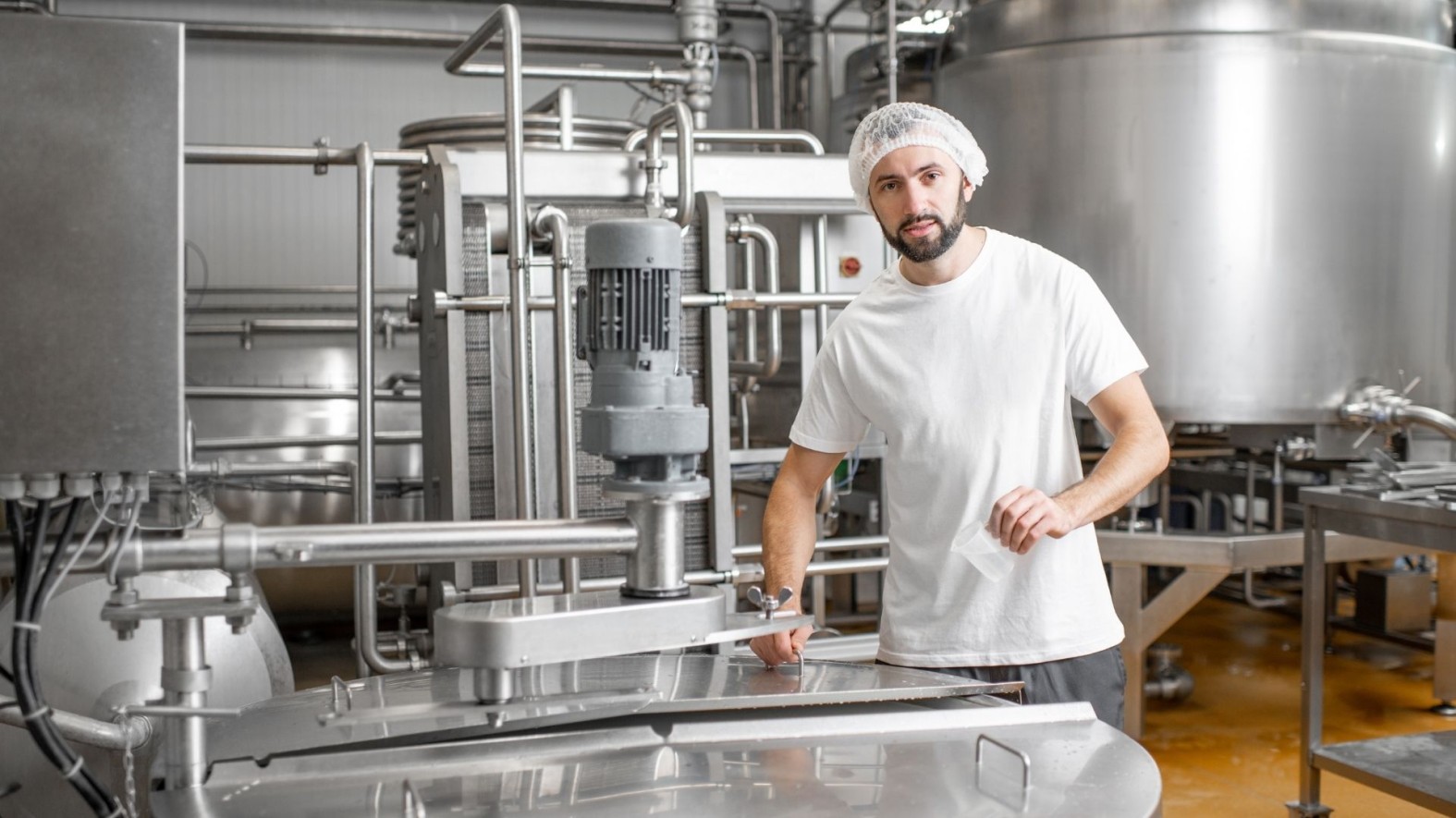 Контролер харчової продукції (виробництво молочних продуктів)