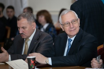 Круглий стіл: "Конституційний діалог: доступність та/або якість вищої освіти"