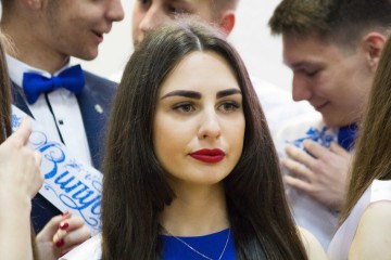 Прем'єр-міністр та Міністр освіти і науки привели Посла Китаю Ду Вея на останній дзвоник в Броварську школу №7
