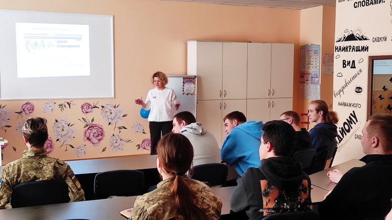 Комунальний заклад професійної (професійно-технічної) освіти "Київський професійний коледж з посиленою військовою та фізичною підготовкою" (КПК ПВФП)