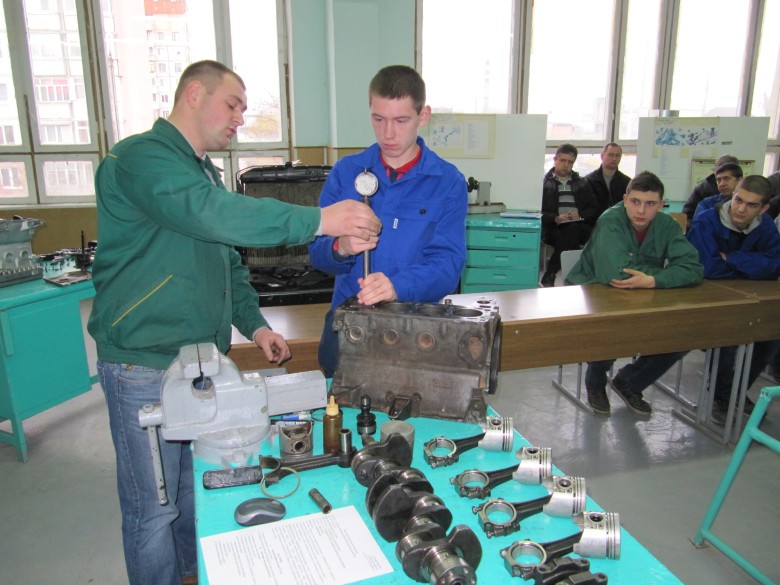 Державний професійно-технічний навчальний заклад "Чернівецький професійний машинобудівний ліцей"