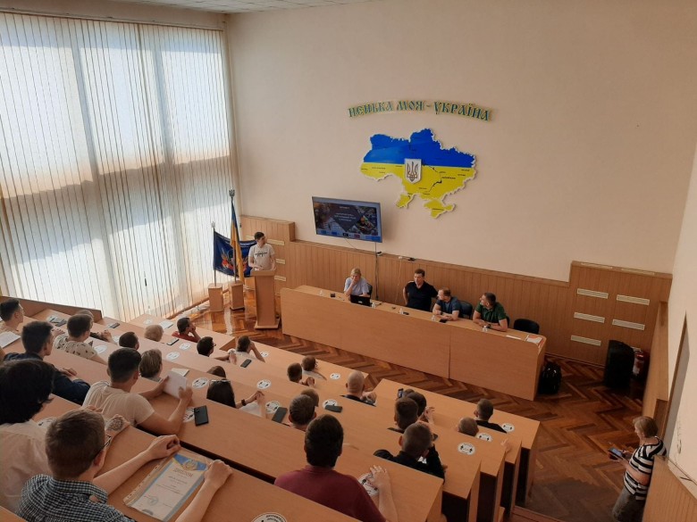 Державний навчальний заклад "Запорізький політехнічний центр професійно-технічної освіти"
