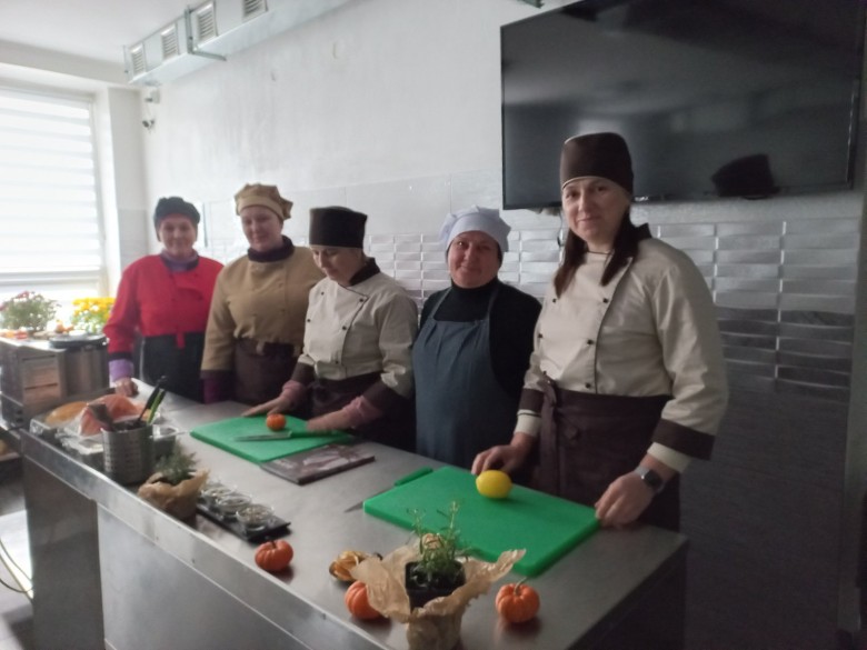 Державний навчальний заклад "Рівненське вище професійне училище ресторанного сервісу і торгівлі"