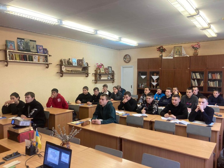 Державний професійно-технічний навчальний заклад "Полтавський професійний ліцей транспорту"