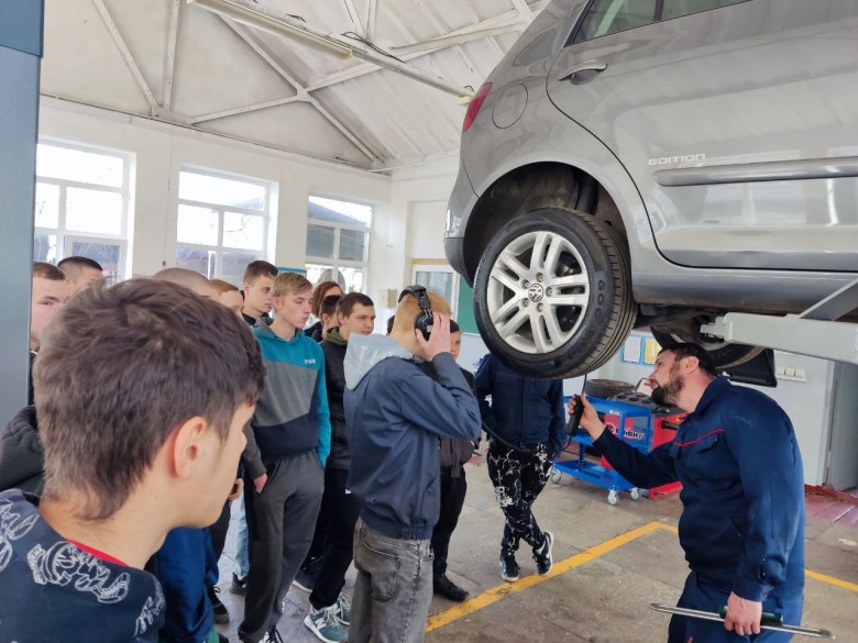 Київський професійний ліцей транспорту