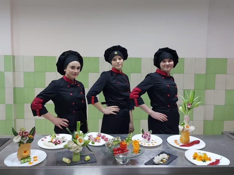 Комунальний заклад професійної (професійно-технічної) освіти "Київський професійний технологічний коледж"