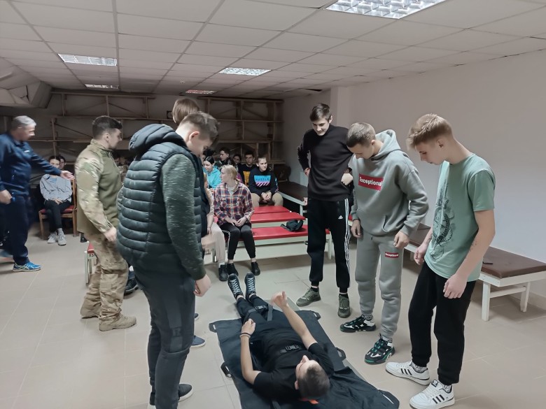 ДЕРЖАВНИЙ НАВЧАЛЬНИЙ ЗАКЛАД "БАХМУТСЬКИЙ ЦЕНТР ПРОФЕСІЙНО-ТЕХНІЧНОЇ ОСВІТИ"