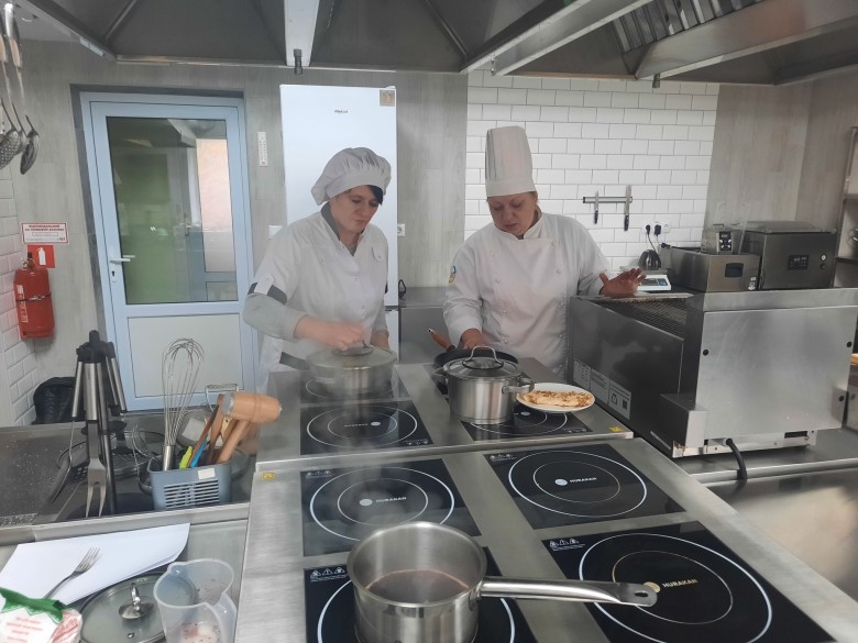 Комунальний заклад професійної (професійно-технічної) освіти “Київський професійний коледж сфери послуг”