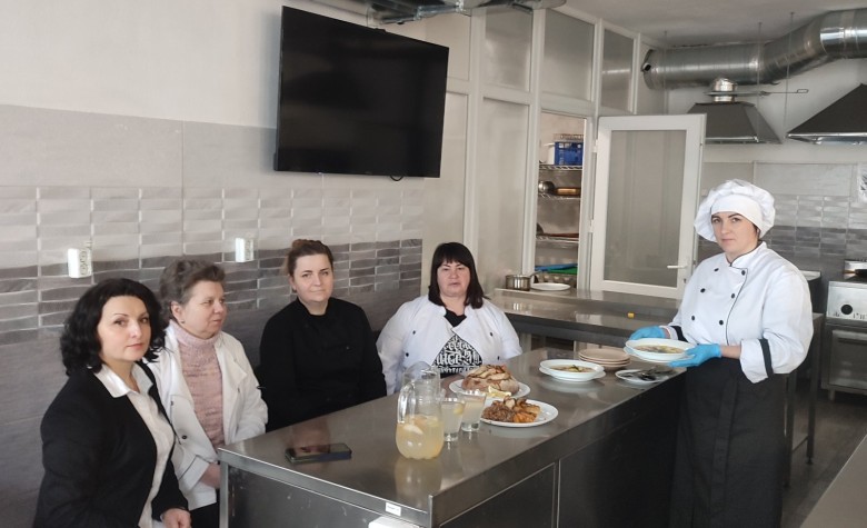 Державний навчальний заклад "Рівненське вище професійне училище ресторанного сервісу і торгівлі"