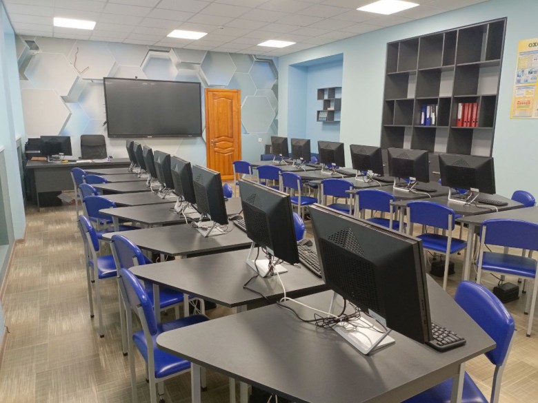 Комунальний заклад професійної (професійно-технічної) освіти "Київський професійний коледж з посиленою військовою та фізичною підготовкою" (КПК ПВФП)