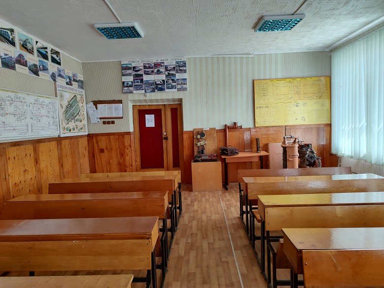 Комунальний заклад "Дніпровський професійний залізничний ліцей" Дніпровської міської ради