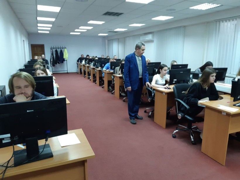 Відбувся єдиний державний кваліфікаційний іспит для майбутніх державних службовців