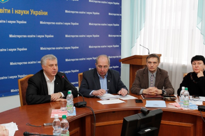 У МОН з представниками областей обговорили нагальні питання освіти