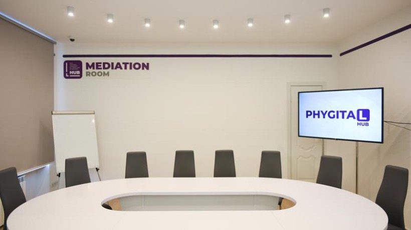 У КНТЕУ відкрили інноваційний коворкінг «Phygital Hub»