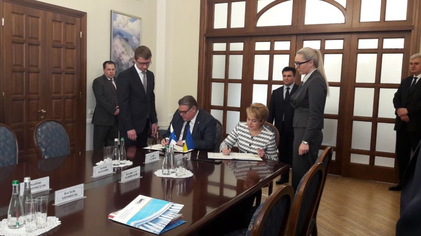 Підписано угоду між Україною та Фінляндією щодо підтримки Нової української школи