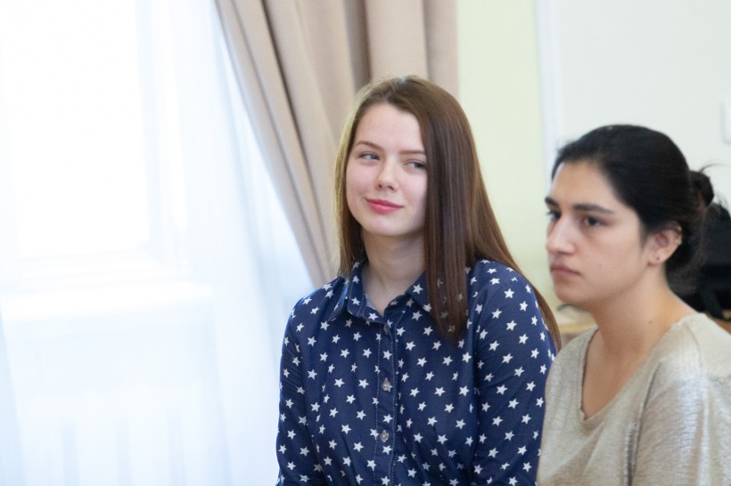 Вступ без ЗНО, паспорта та атестата – для жителів окупованих територій запрацювали освітні центри «Крим-Україна» та «Донбас-Україна»