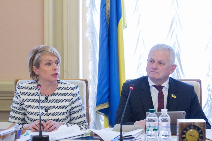 Профільний комітет ВРУ погодив законопроект №8046, що передбачає видовження перехідного періоду для імплементації мовної статті закону «Про освіту» до 2023 року