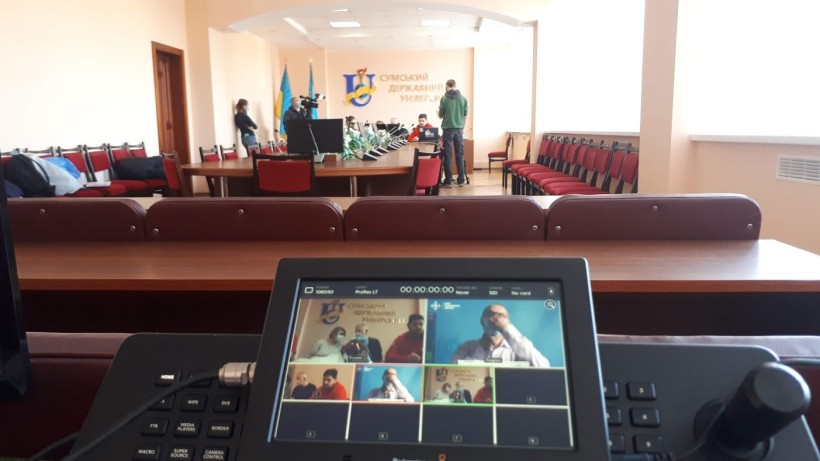 Як мають працювати медики під час взаємодії із пацієнтами: науковці-інфекціоністи СумДУ проводять онлайн-вебінари