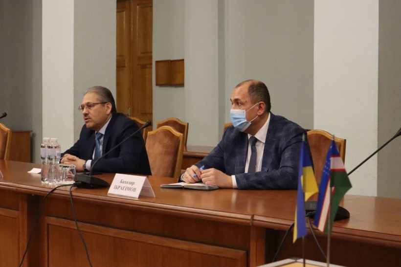 Сергій Шкарлет зустрівся з Послом Республіки Узбекистан