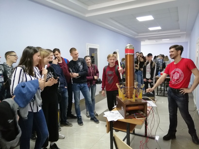 Вчені ХПІ влаштували освітній марафон для старшокласників Кропивницького