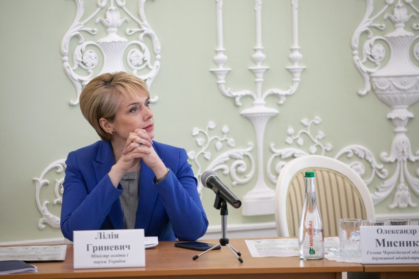 Лілія Гриневич: Житомирська та Миколаївська області єдині досі не розподілили субвенцію на обладнання НУШ - закупівлі під загрозою зриву
