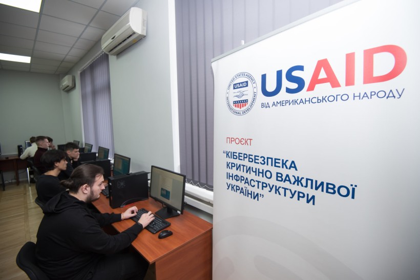 Українські ЗВО отримали обладнання для навчання з кібербезпеки