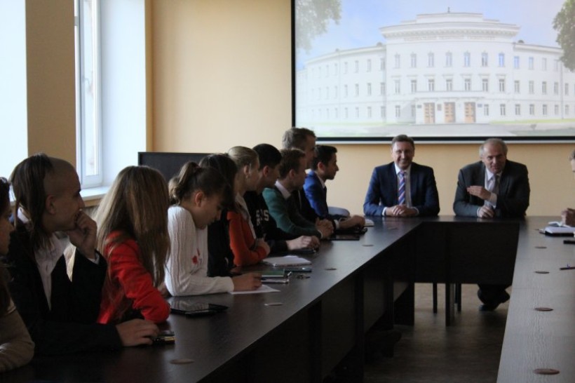 На засіданні Ради ректорів Полтавщини обговорено хід реформ вищої освіти України