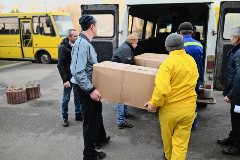 До закладів освіти Черкаської області передано 3 тис. рюкзаків із канцелярським приладдям від UNICEF