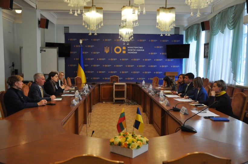 Представники МОН зустрілися з литовськими урядовцями