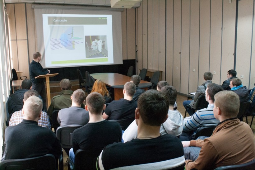 Проектування автоматизованих систем керування мікробезпілотними літальними апаратам
