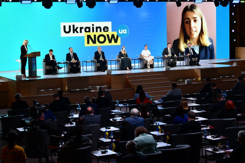 Ми маємо всі можливості на чолі з Президентом впроваджувати ідеї нової освітньої траєкторії, – Сергій Шкарлет під час форуму «Україна 30. Освіта і наука»