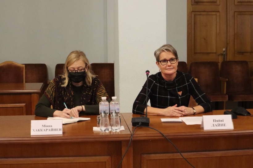 Фінська підтримка реформи української школи: Сергій Шкарлет зустрівся з Надзвичайним і Повноважним Послом Фінляндської Республіки в Україні пані Пяйві Лайне