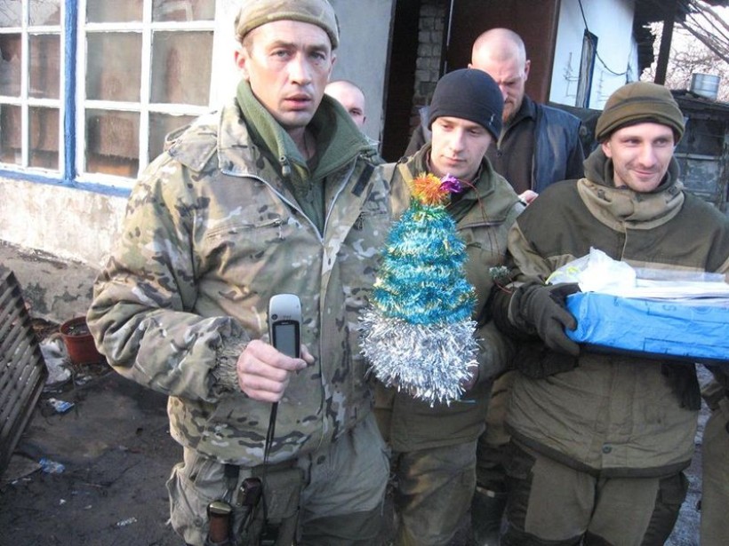 Учні та педагоги Новомиколаївщини привітали воїнів АТО з Днем Святого Миколая та Новим Роком