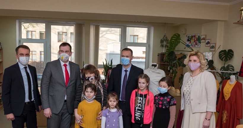МОН підтримує розвиток державно-приватного партнерства у сфері позашкільної освіти, – Сергій Шкарлет