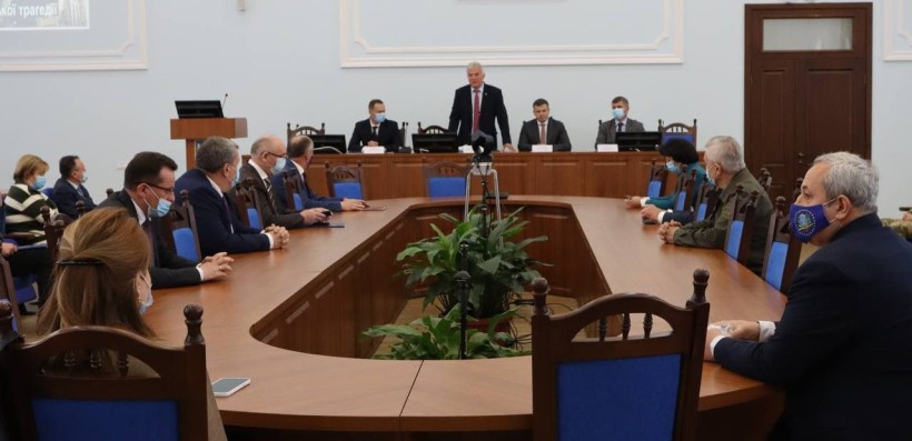 НУБіП разом із вченими вчергове демонструє передові наукові технології для боротьби та ліквідації наслідків аварії на ЧАЕС, – Сергій Шкарлет