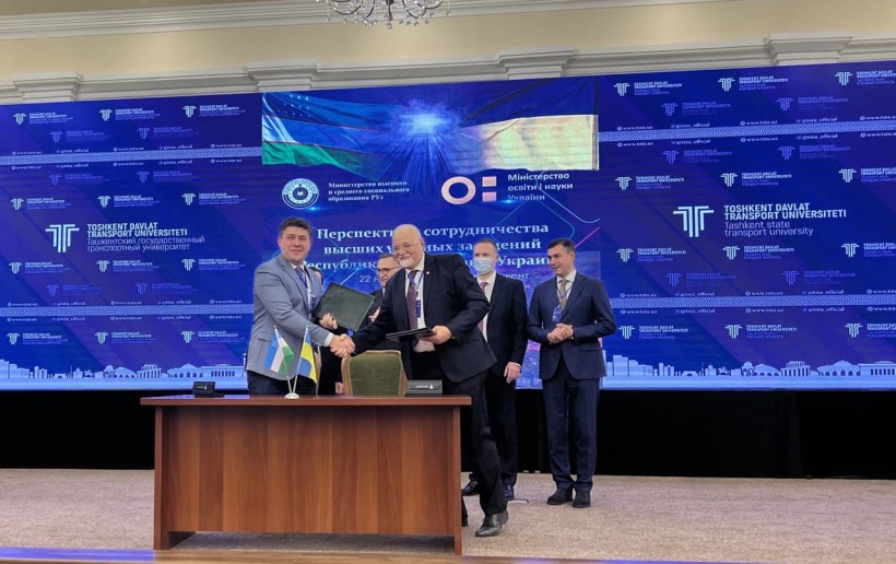 Делегація МОН на чолі з Сергієм Шкарлетом перебуває з робочим візитом у Республіці Узбекистан