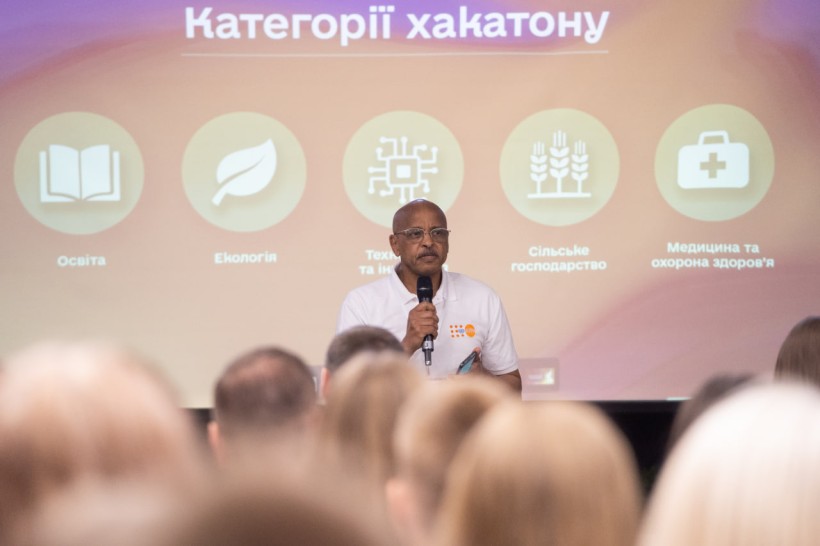 Відбувся фінал Всеукраїнського хакатону #CVIDOMI: відбудовувати країну