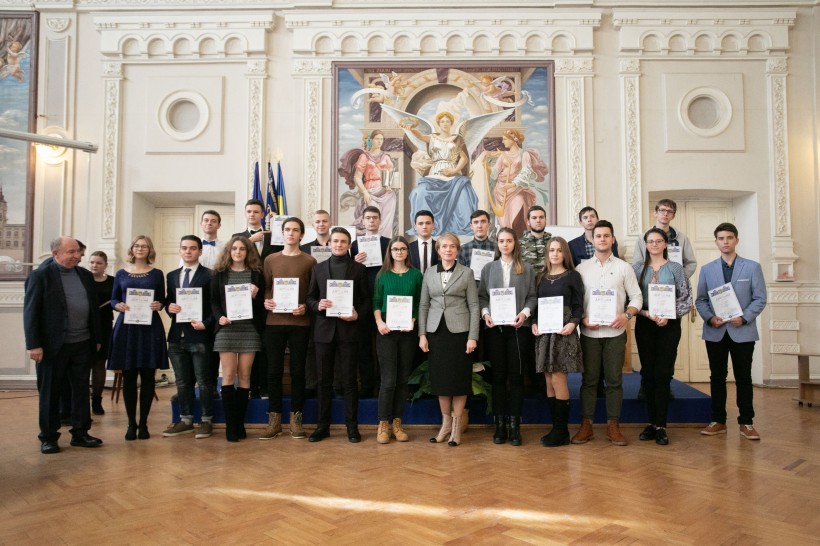 Міністр занепокоєна, що молоде покоління втрачає наполегливість і терпіння – з виступу Лілії Гриневич перед лауреатами стипендії Президента України
