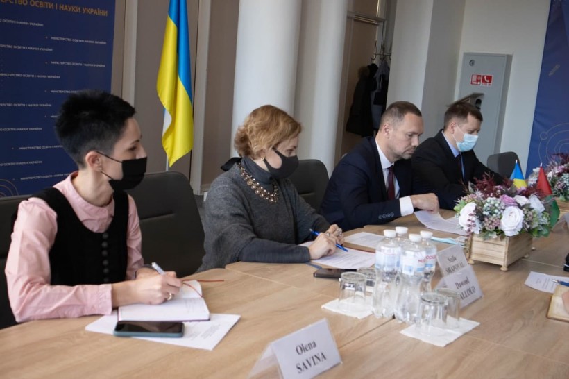 Міністр Сергій Шкарлет зустрівся з Надзвичайним і Повноважним Послом Палестини в Україні