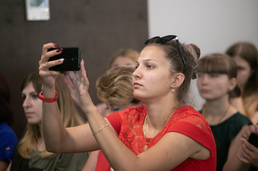 Навчання через гру, тренінги для вчителів та ще 2 роки поставок наборів LEGO для усіх першокласників - Лілія Гриневич та віце-президент The LEGO Foundation підписали меморандум