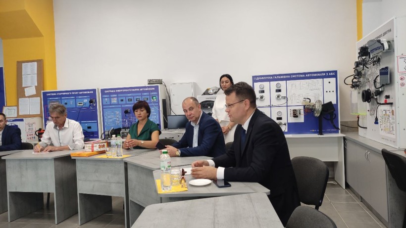 МОН проведе комунікаційну кампанію для популяризації професійної освіти