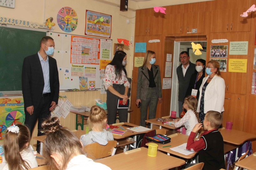 Т.в.о. Міністра відвідав одну зі шкіл у Кривому Розі