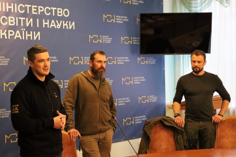 Команда МОН передала новому очільнику Перехідну книгу