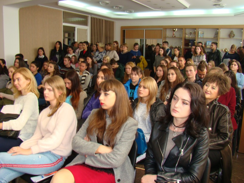 Чому важливо переходити на відновлювані джерела енергії - в ІДГУ провели форум “Нова енергія”