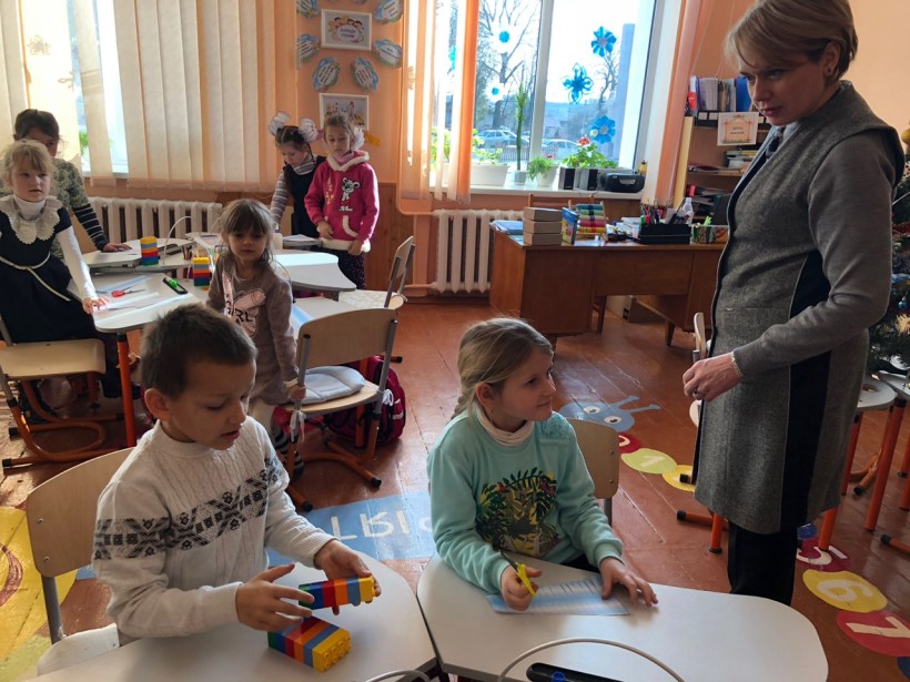 31,5 тис примірників методичних рекомендацій для вчителів початкової школи вже найближчим часом потраплять у всі школи України