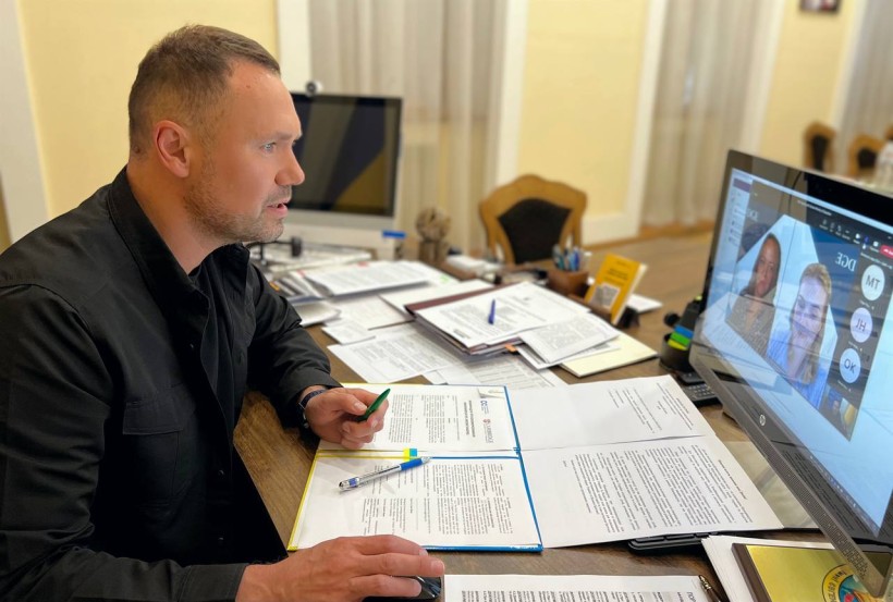 МОН і Кембриджський університет підписали угоду про трансформацію освіти для українських дітей, які вимушено перебувають за межами країни