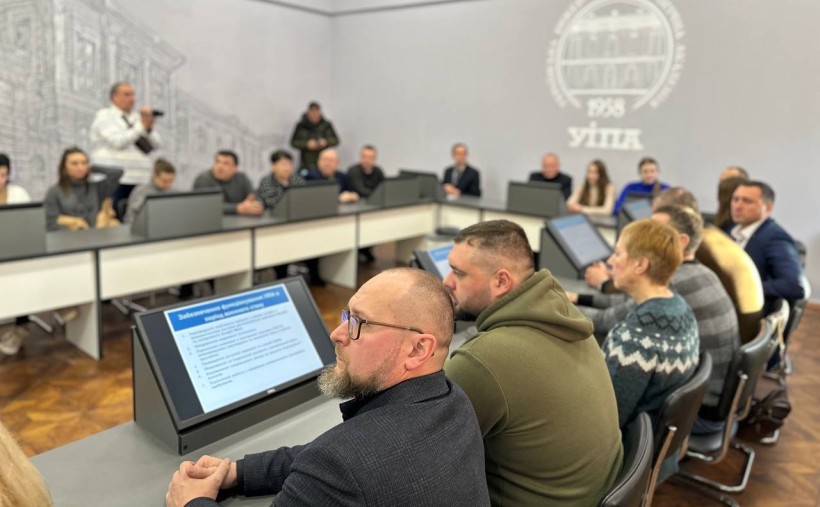 Сергій Шкарлет відвідав заклади освіти Харківщини та долучився до засідання Ради ректорів регіону