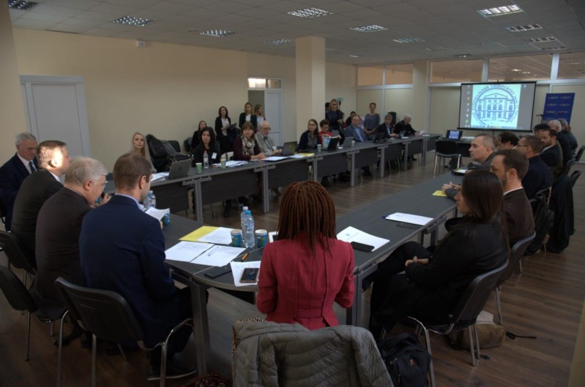 "Попри те, що Росія завдала критичних втрат нашій морській науці, сьогодні ми "однією мовою" говоримо з провідними країнами про проблеми Світового океану та спільно шукаємо їх рішення" - очільник директорату науки Дмитро Чеберкус